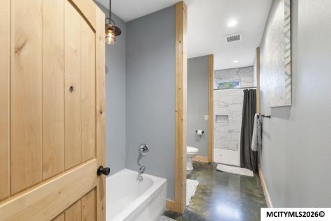 3495 Thrush Avenue Plymouth IA 50464