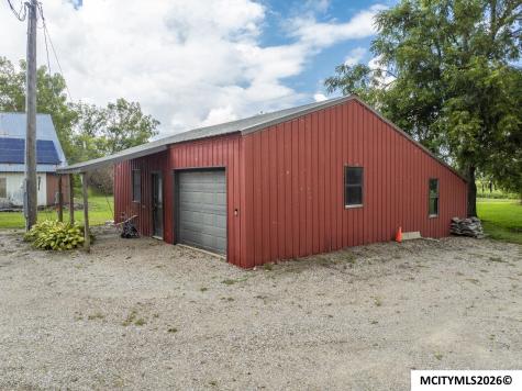 3495 Thrush Avenue Plymouth IA 50464