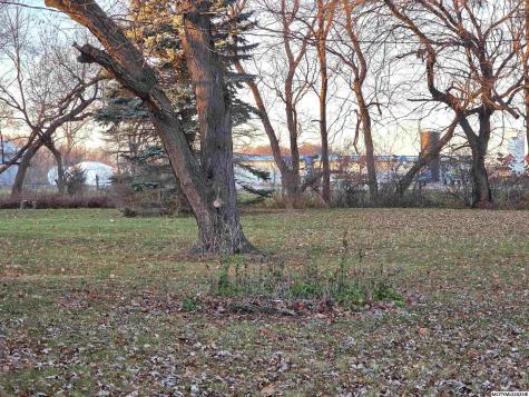 16115 Portland Avenue Mason City IA 50401