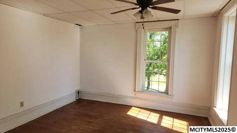 1950 River Road Forest City IA 50436