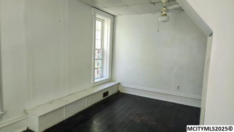 1950 River Road Forest City IA 50436