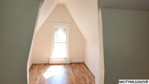 1950 River Road Forest City IA 50436