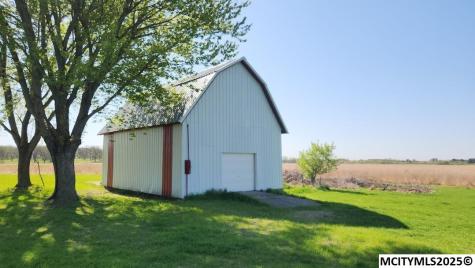 1950 River Road Forest City IA 50436