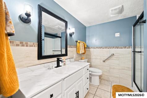 20722 Poplar Avenue Mason City IA 50401