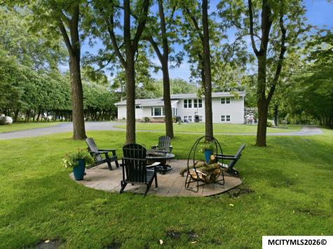 20722 Poplar Avenue Mason City IA 50401