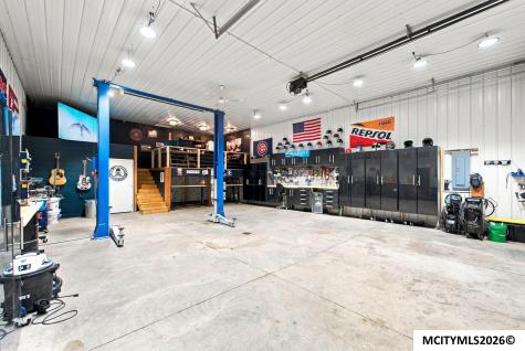 20722 Poplar Avenue Mason City IA 50401