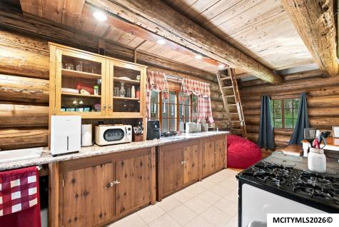 20722 Poplar Avenue Mason City IA 50401