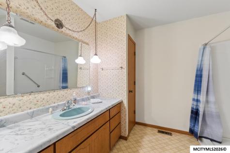 10153 Grouse Avenue Clear Lake IA 50428