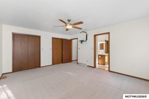 13842 210th Street Mason City IA 50401