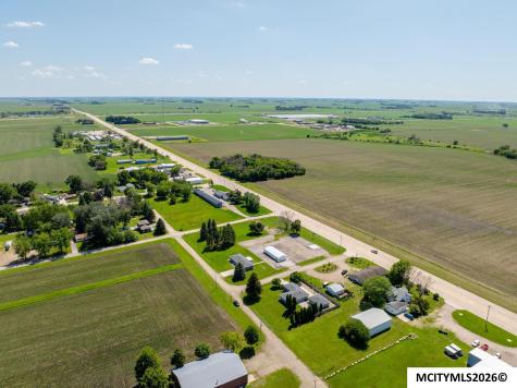 20 34th SE Mason City IA 50401