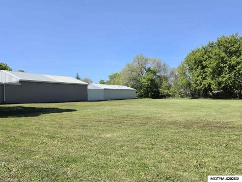 110 N Kentucky Mason City IA 50401