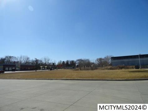 1960 S Federal Mason City IA 50401