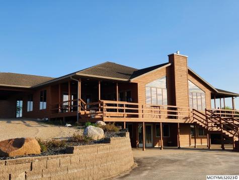 415 Brickyard Road Sheffield IA 50475