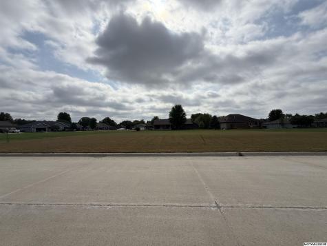 245 Sumac Mason City IA 50401