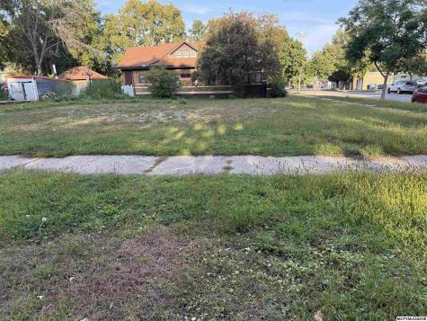 32 6th NW Mason City IA 50401