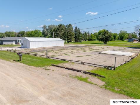33RD SE Mason City IA 50401