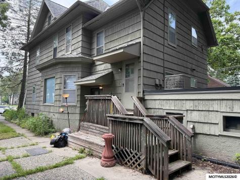 214 1st Street NW Mason City IA 50401