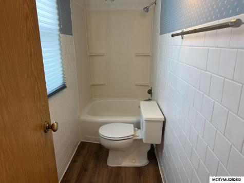214 1st Street NW Mason City IA 50401