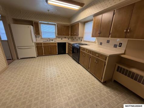 214 1st Street NW Mason City IA 50401