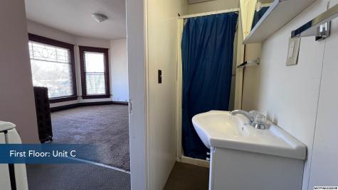 102 S Connecticut Mason City IA 50401