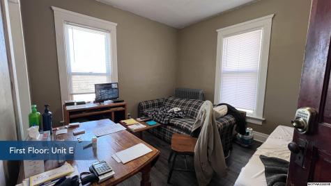 102 S Connecticut Mason City IA 50401