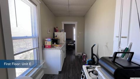 102 S Connecticut Mason City IA 50401