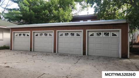 210 4th NE Mason City IA 50401
