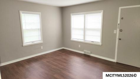 210 4th NE Mason City IA 50401