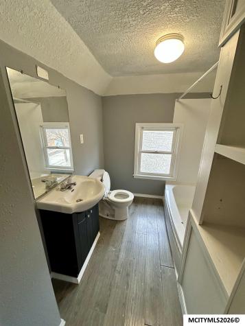 512 N Pennsylvania Mason City IA 50401