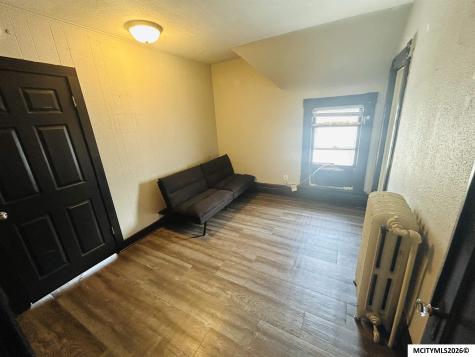 220 3rd NW Mason City IA 50401