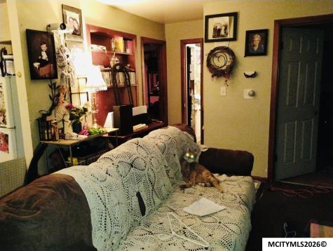 220 3rd NW Mason City IA 50401