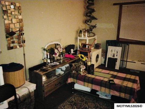 220 3rd NW Mason City IA 50401