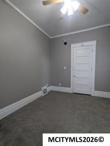 304 1st SW Mason City IA 50401