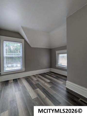 304 1st SW Mason City IA 50401