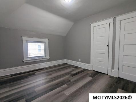 304 1st SW Mason City IA 50401