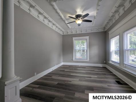 304 1st SW Mason City IA 50401