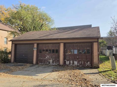 321 East State Street Mason City IA 50401