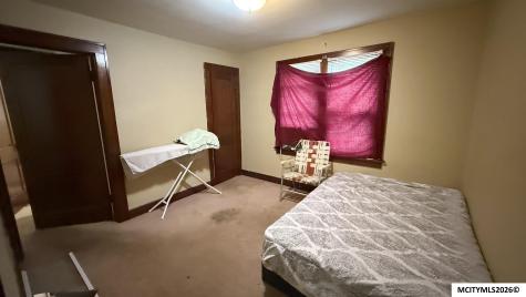 242 14th SE Mason City IA 50401