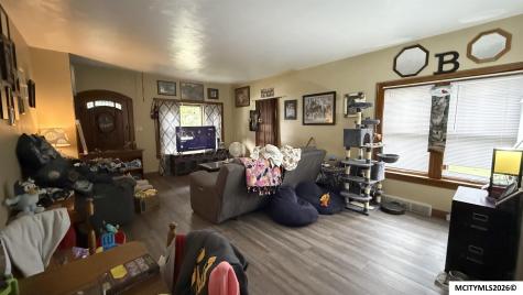 242 14th SE Mason City IA 50401