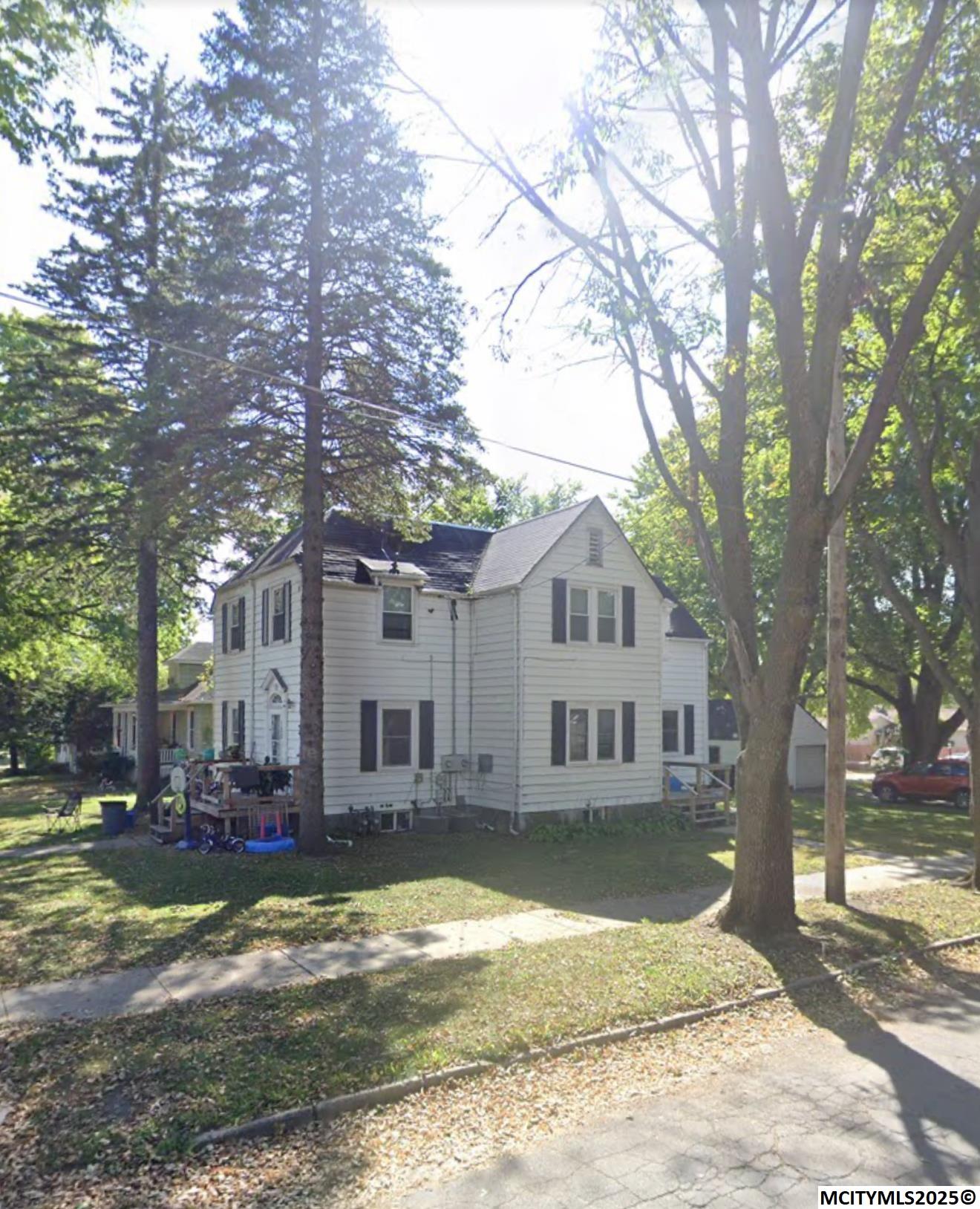 522 N Madison Mason City IA 50401