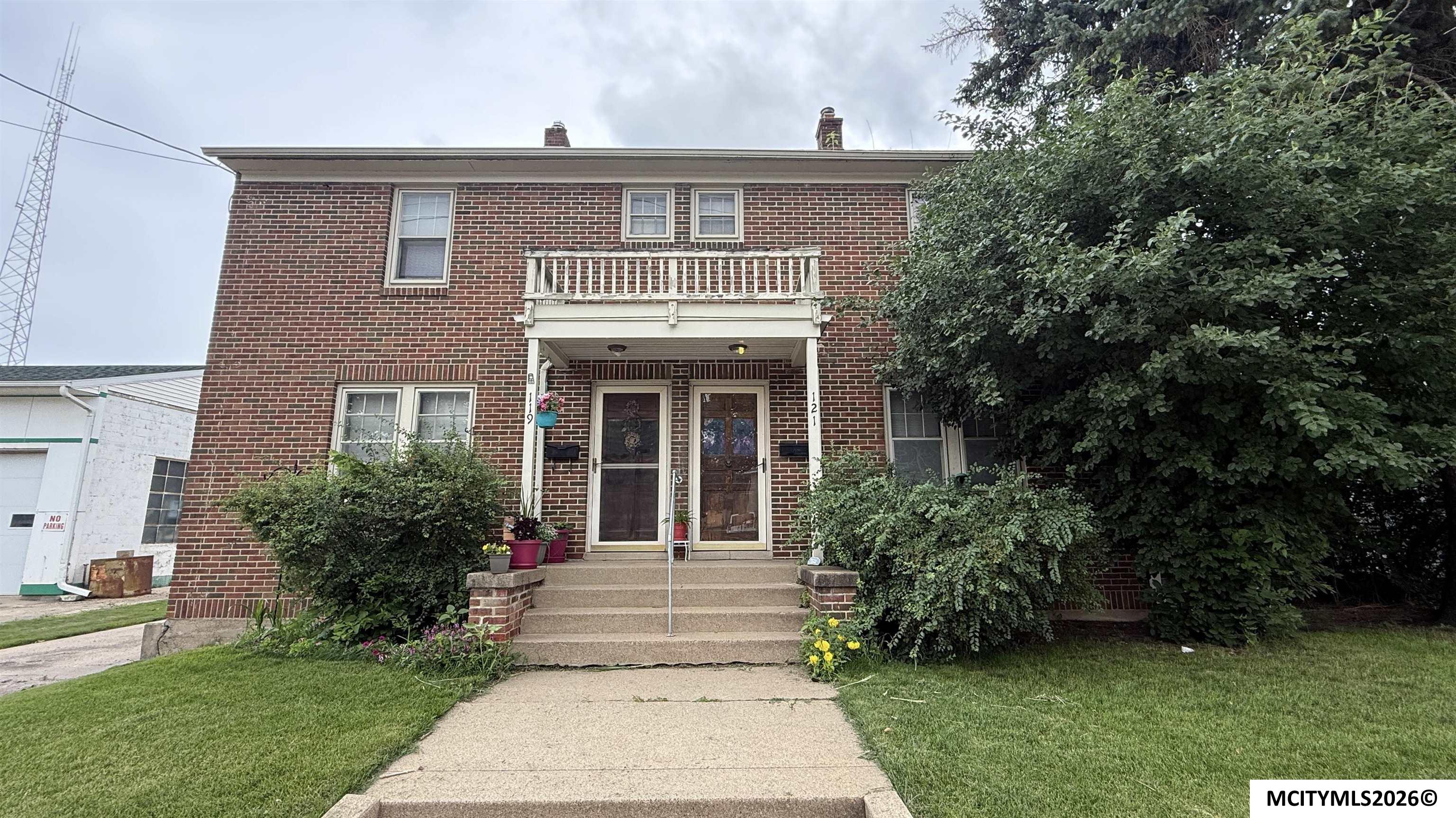 119 S Pennsylvania Avenue Mason City IA 50401