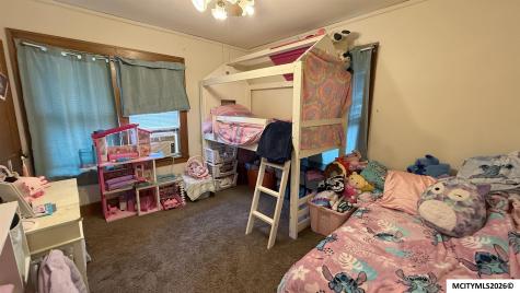 18 Linden Drive Mason City IA 50401