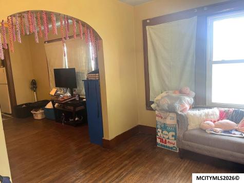 321 3rd NW Mason City IA 50401