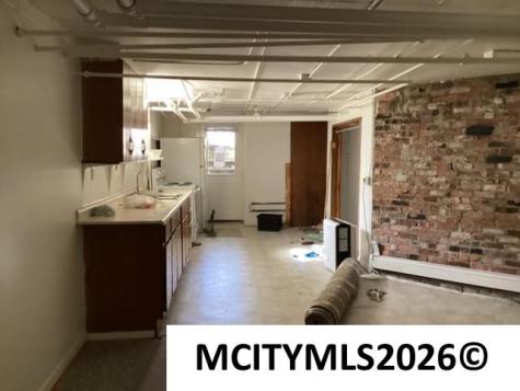 1108 N Carolina Mason City IA 50401