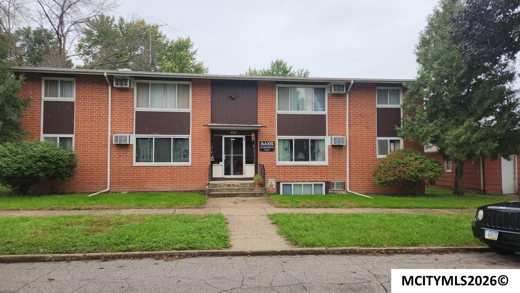 407 5th NW Mason City IA 50401