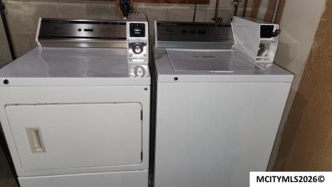 407 5th NW Mason City IA 50401