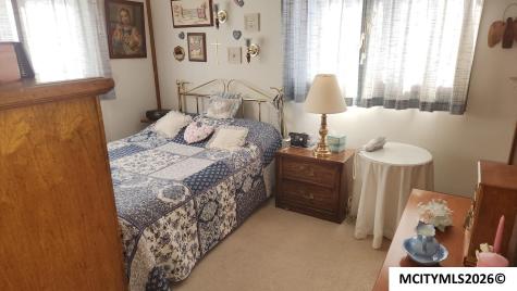 407 5th NW Mason City IA 50401