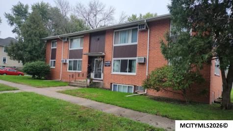 407 5th NW Mason City IA 50401