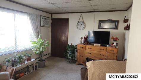 407 5th NW Mason City IA 50401