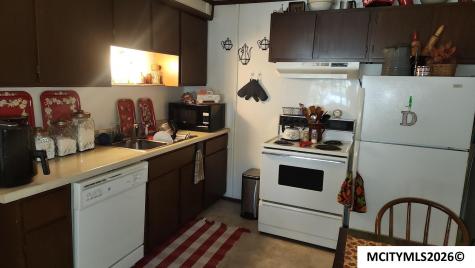 407 5th NW Mason City IA 50401